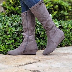 Stylish Gray Heeled Boots for Women
